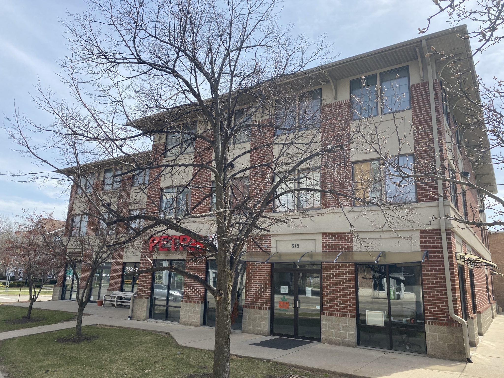 Woodworth Commercial, LLC Mid Michigan Roots, Global Reach